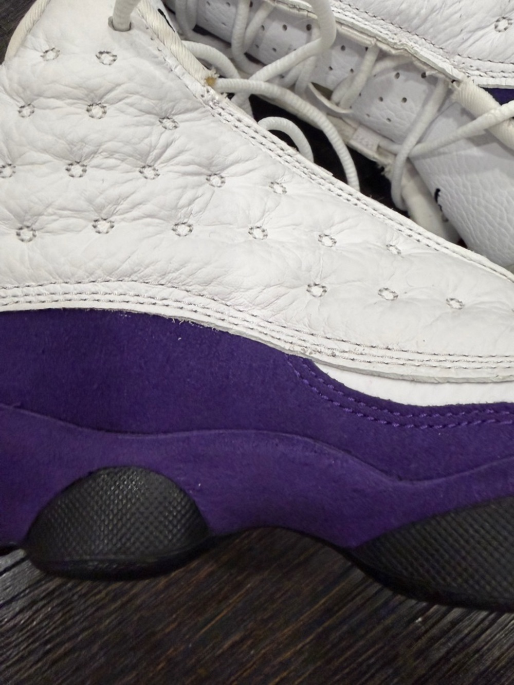 Air Jordan 13 Retro Lakers size 6Y - Picture 3 of 11